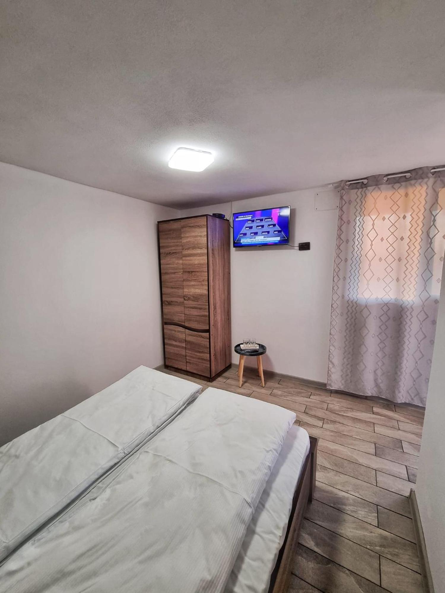Cabana Varad Coronini Moldova Veche Exteriér fotografie