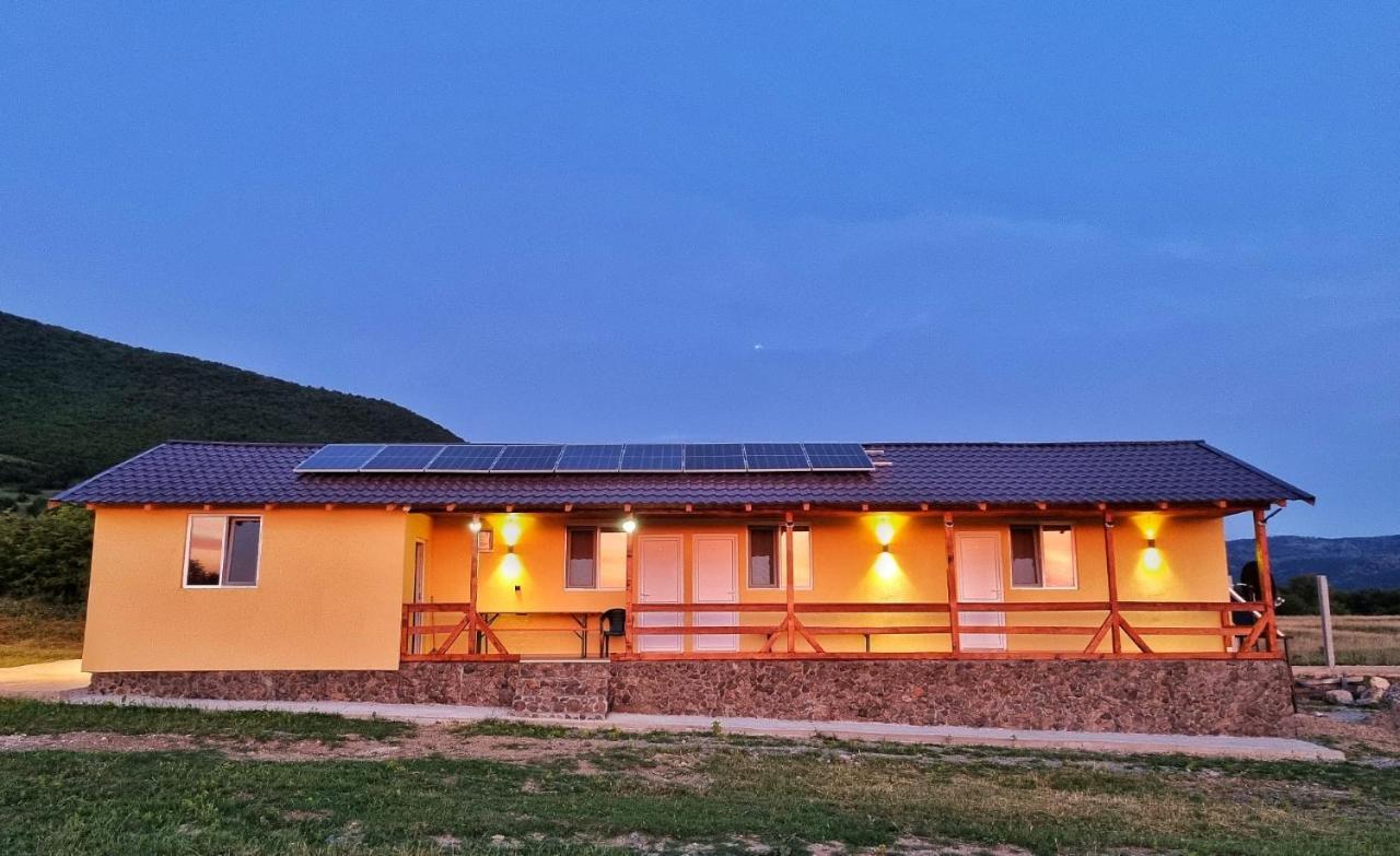 Cabana Varad Coronini Moldova Veche Exteriér fotografie