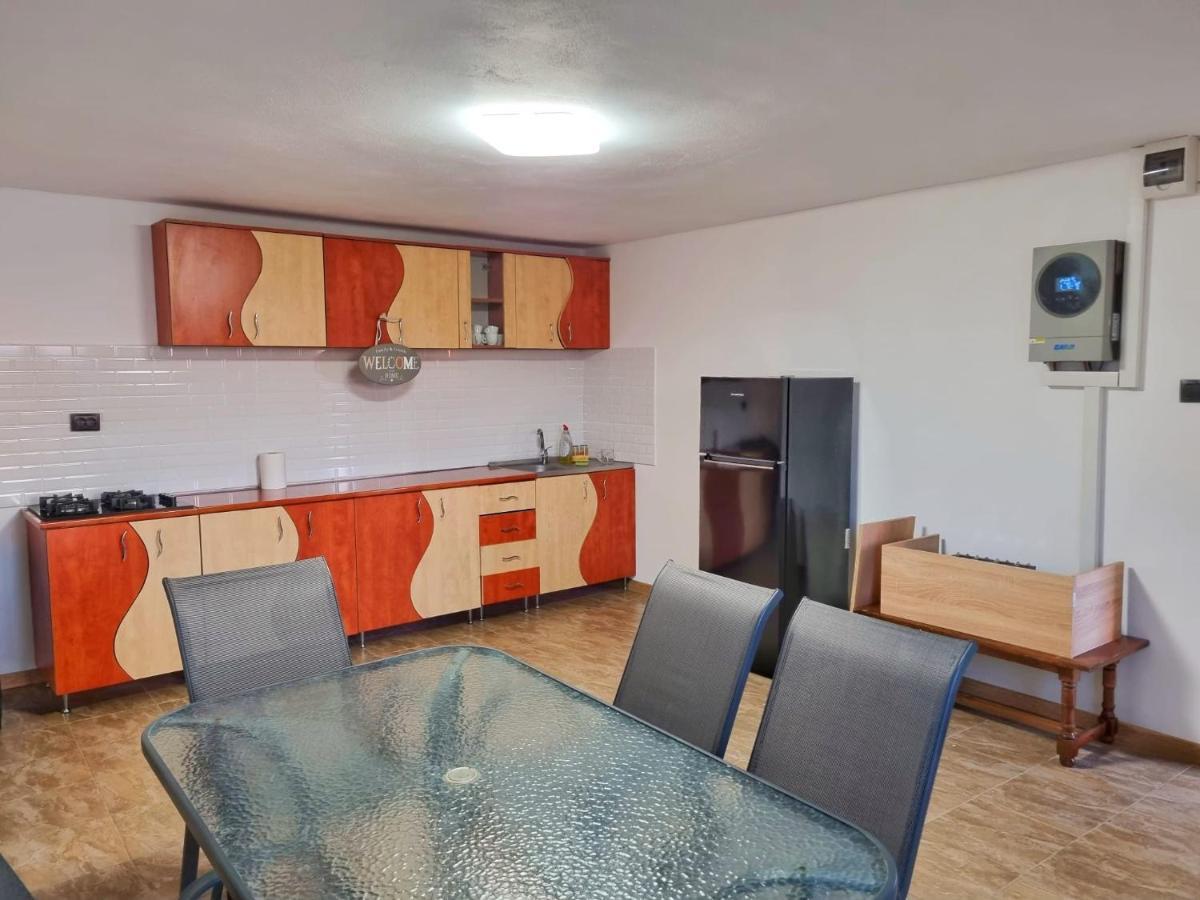 Cabana Varad Coronini Moldova Veche Exteriér fotografie